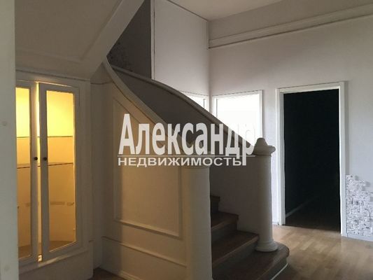 Купить 8-комнатную квартиру
