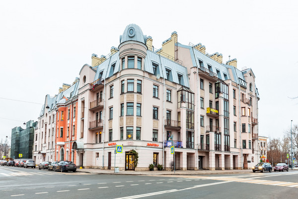 Купить 6-комнатную квартиру