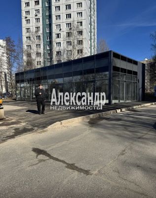 Снять  торговое помещение