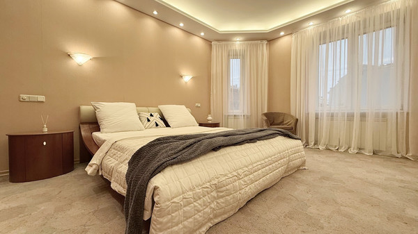 Купить 4-комнатную квартиру