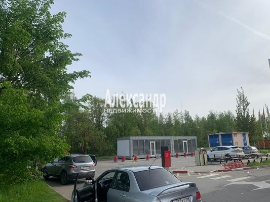 Снять  торговое помещение