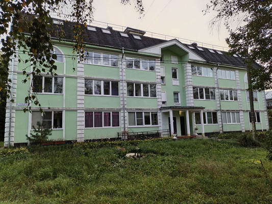 Купить --комнатную квартиру