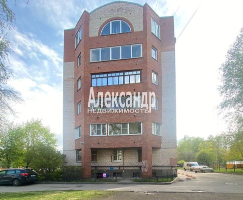 Снять  помещение свободного назначения