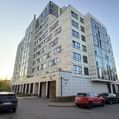 Купить --комнатную квартиру