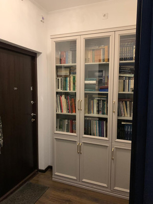 Купить --комнатную квартиру