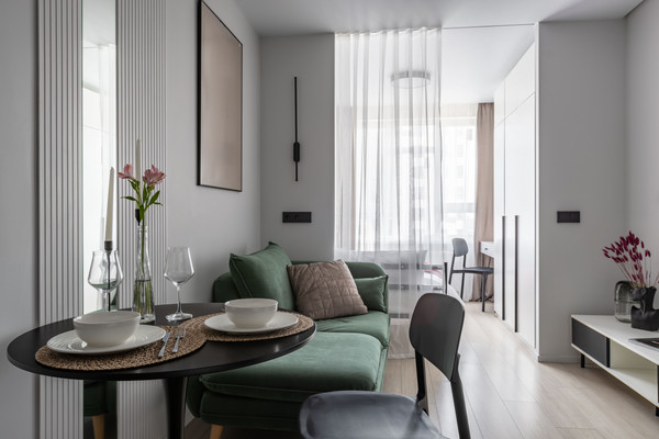 Купить --комнатную квартиру