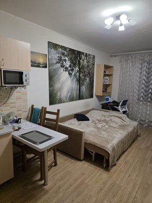 Купить --комнатную квартиру