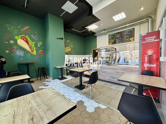 Снять  помещение свободного назначения