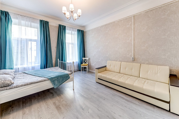 Купить 4-комнатную квартиру