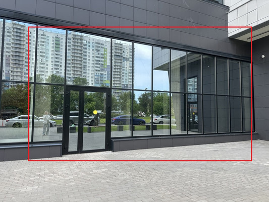 Снять  торговое помещение