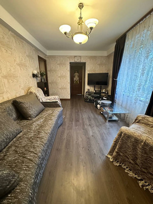 Купить 4-комнатную квартиру