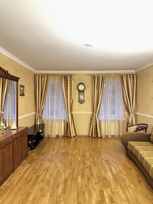 Снять 3-комнатную квартиру