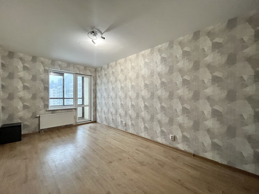 Снять --комнатную квартиру