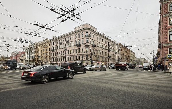 Купить 4-комнатную квартиру