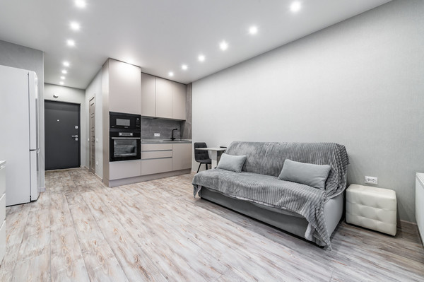 Купить --комнатную квартиру