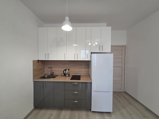 Снять --комнатную квартиру