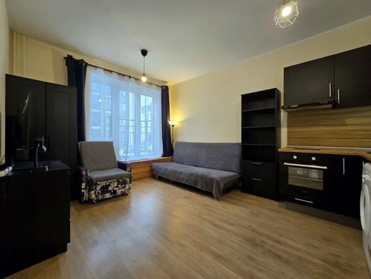 Купить --комнатную квартиру