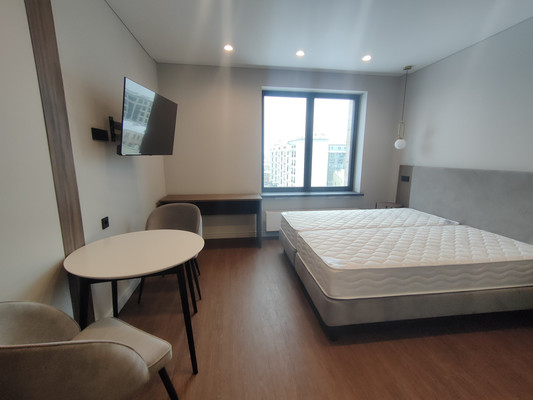 Купить --комнатную квартиру