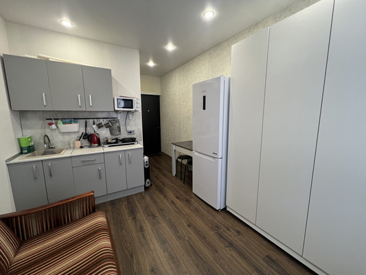 Купить --комнатную квартиру