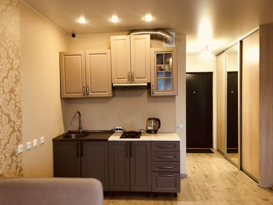 Купить --комнатную квартиру