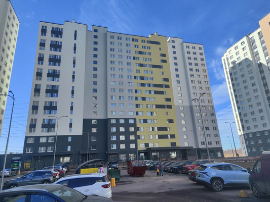 Купить --комнатную квартиру