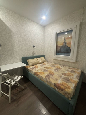 Купить --комнатную квартиру