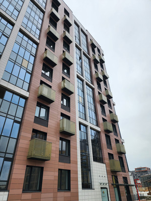 Купить --комнатную квартиру