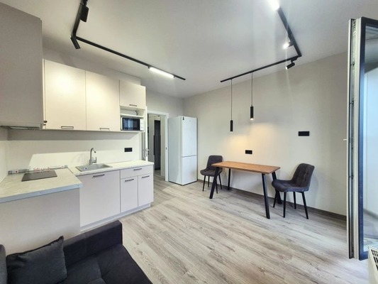 Снять --комнатную квартиру