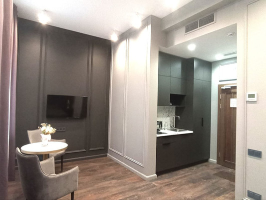 Купить --комнатную квартиру