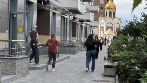 Снять  помещение свободного назначения