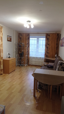 Снять --комнатную квартиру