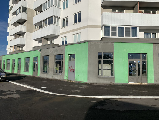 Снять  помещение свободного назначения