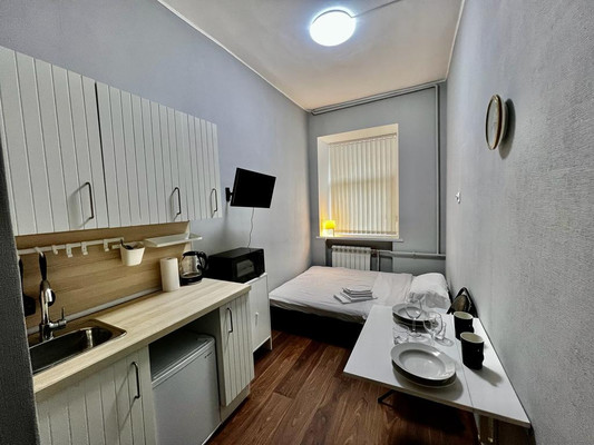 Снять --комнатную квартиру